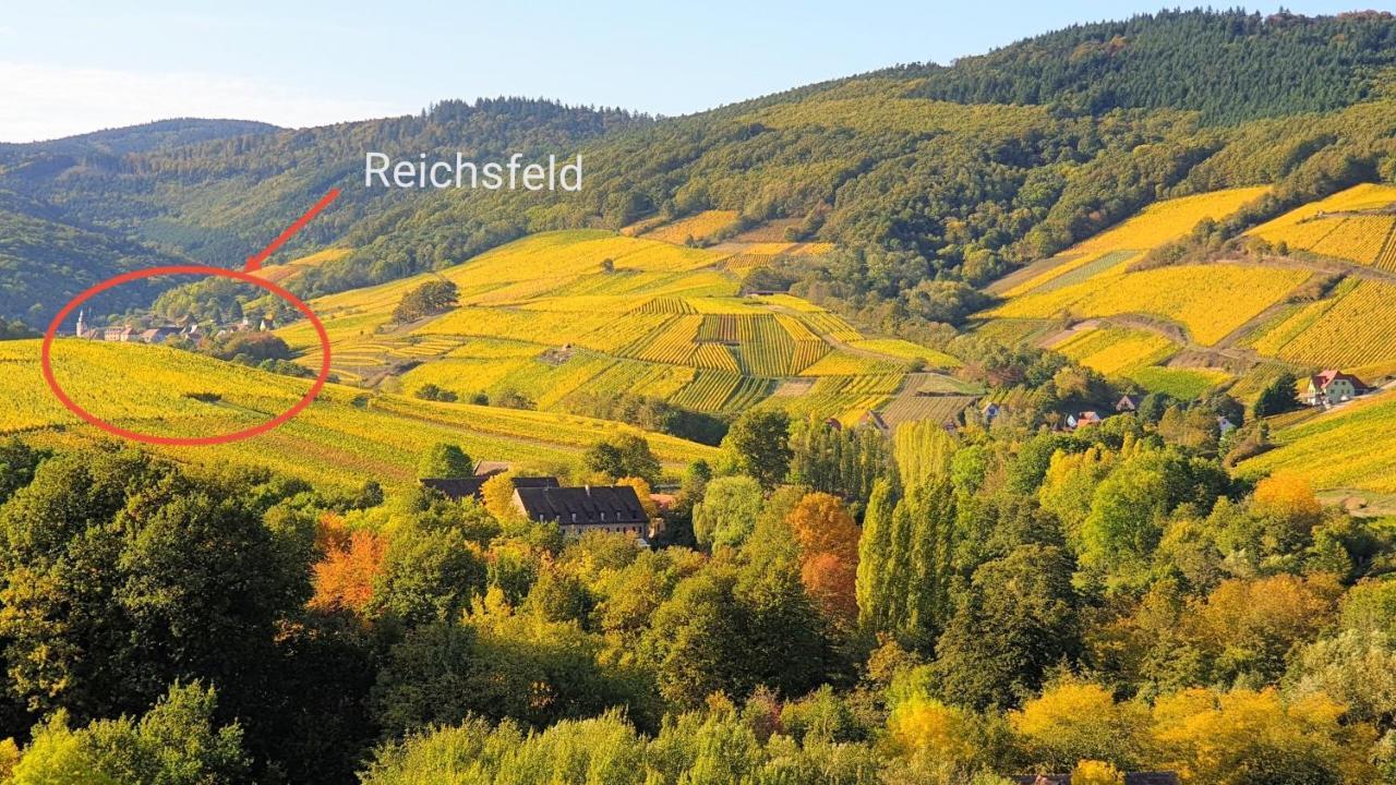 Janea Deep Red House Reichsfeld Exterior foto